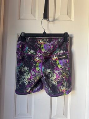 Peachy Athletic Women’s Multicolor Printed Biker Shorts